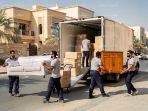 خدمات نقل الأثاث في الرياض: تعاقد سريع مع دينا وعمالة متخصصة